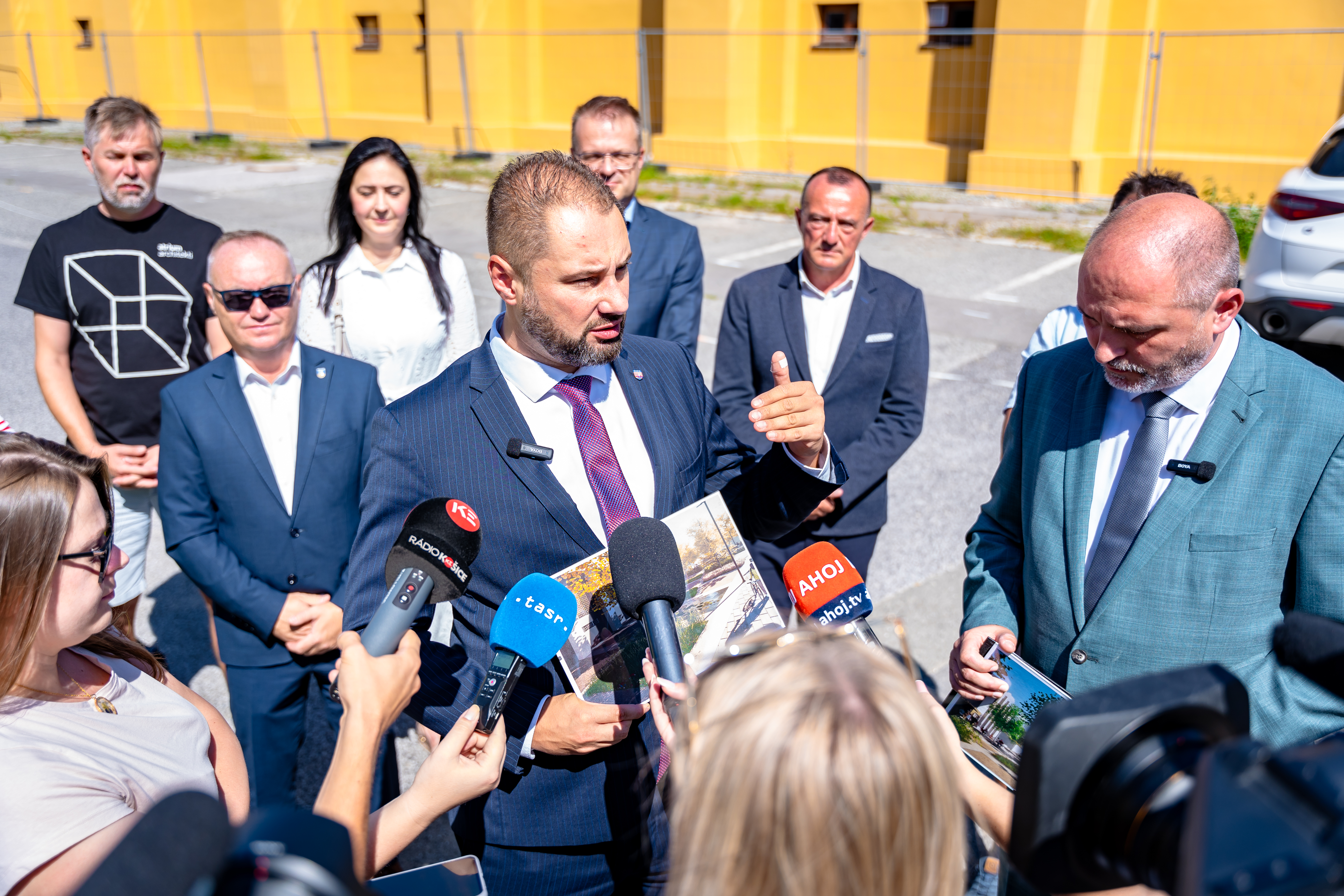 Tlacovy brifing - revitalizacia okolia sportovej haly Stara jazdiaren-13